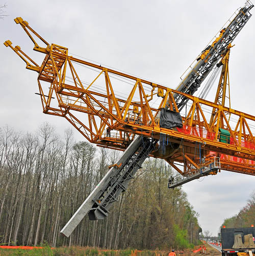 Picture of Cantilevered Beam Launching Pile Driving System